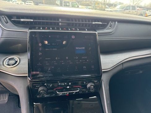 Used 2021 Jeep Grand Cherokee L Limited image 33