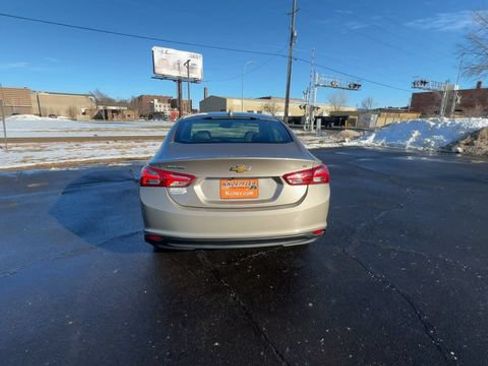 Used 2024 Chevrolet Malibu LT FWD image 7