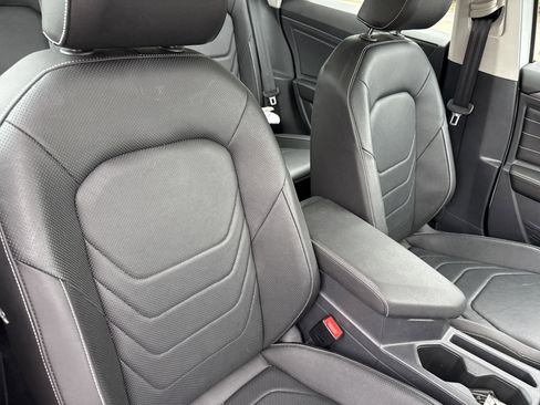 Used 2024 Volkswagen Jetta SEL image 11