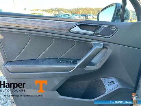 Used 2023 Volkswagen Tiguan SEL R-Line image 18