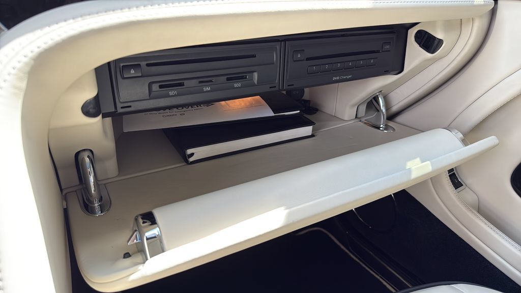 Used 2013 Bentley Mulsanne RWD image 52