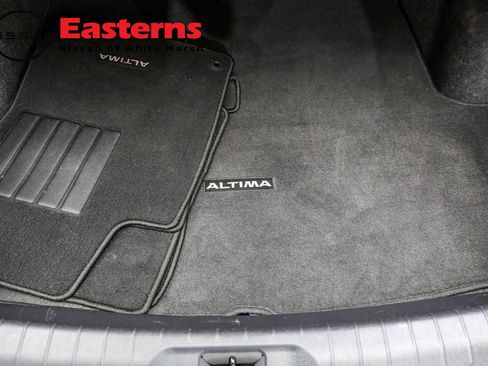 Used 2023 Nissan Altima 2.5 SV w/ SV Premium Package FWD image 9