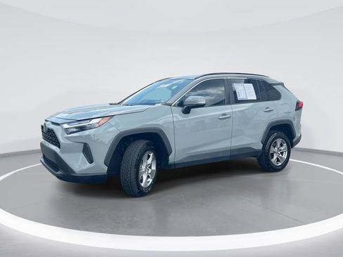 Used 2022 Toyota RAV4 XLE FWD image 1