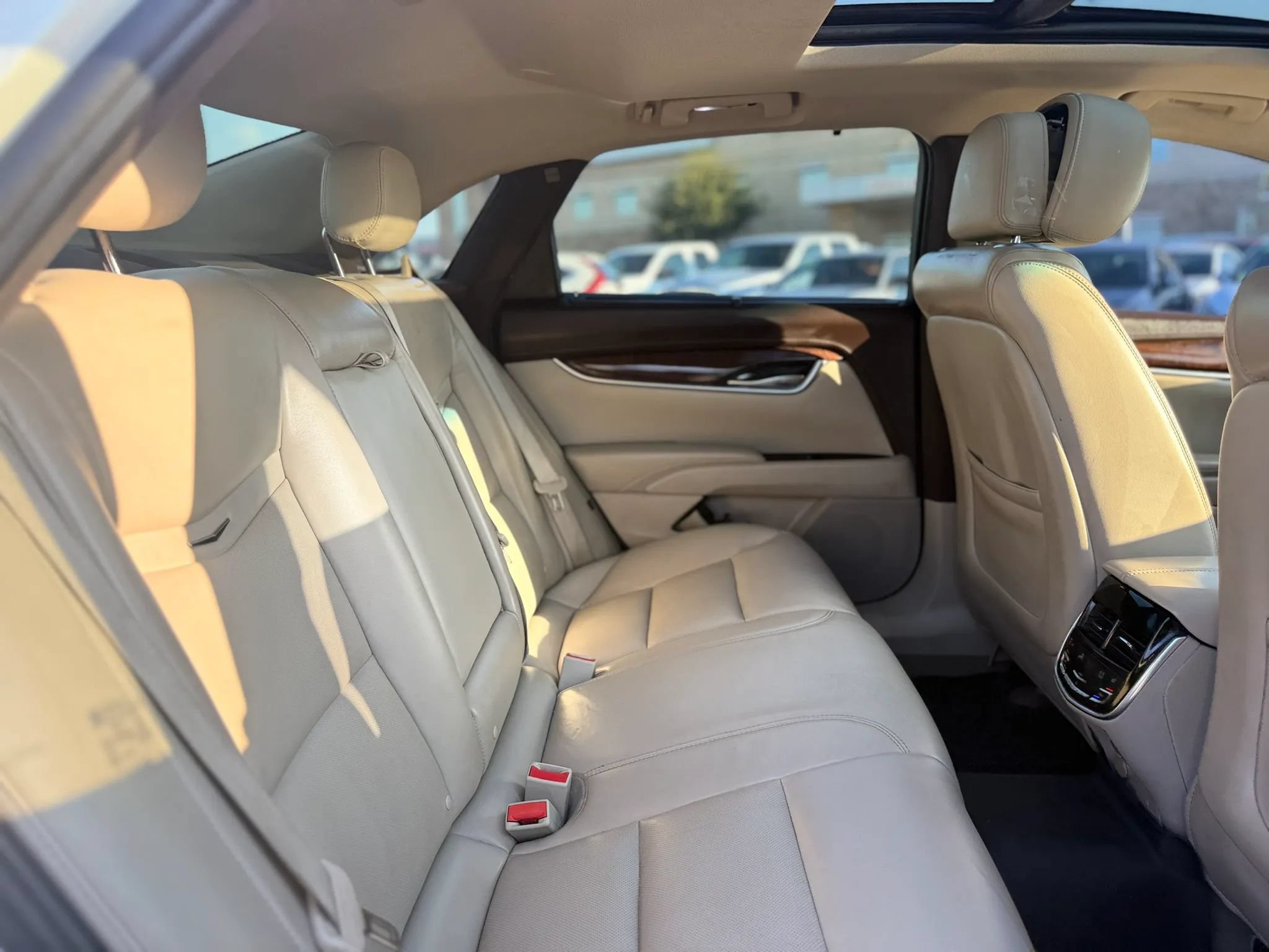 Used 2013 Cadillac XTS Premium FWD image 23