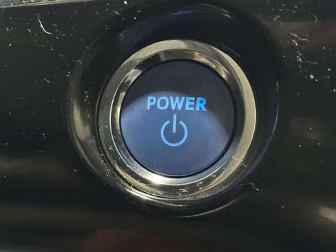 Used 2020 Toyota Prius Prime XLE FWD image 11