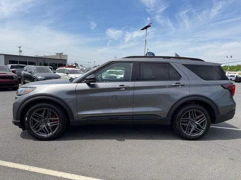 New 2026 Ford Explorer ST w/ Sun And Sound Package AWD/4WD image 7