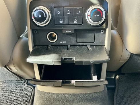 Used 2012 Hyundai Veracruz Limited image 31