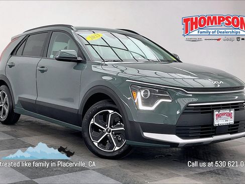 Used 2023 Kia Niro EX image 1