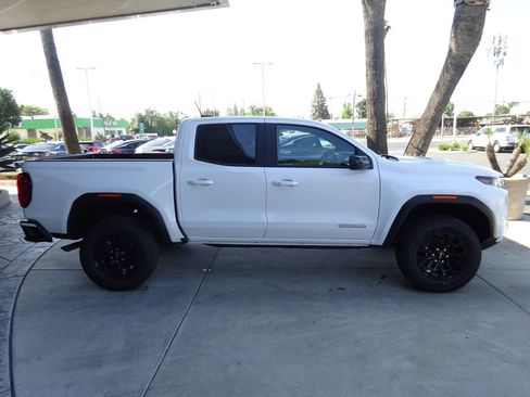New 2026 GMC Canyon Elevation w/ Convenience Package RWD image 9