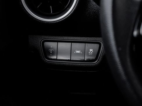 Used 2019 Kia Forte LXS FWD image 29