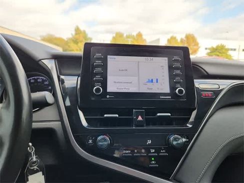 Used 2023 Toyota Camry SE image 21