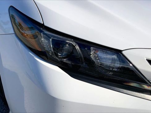 Used 2023 Toyota Camry SE image 26