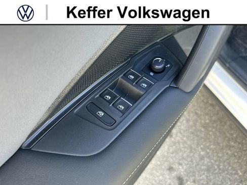 New 2026 Volkswagen Tiguan SE AWD/4WD image 15