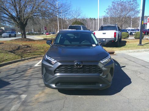 Used 2023 Toyota RAV4 LE image 5