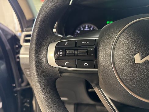Used 2022 Kia K5 LXS image 12