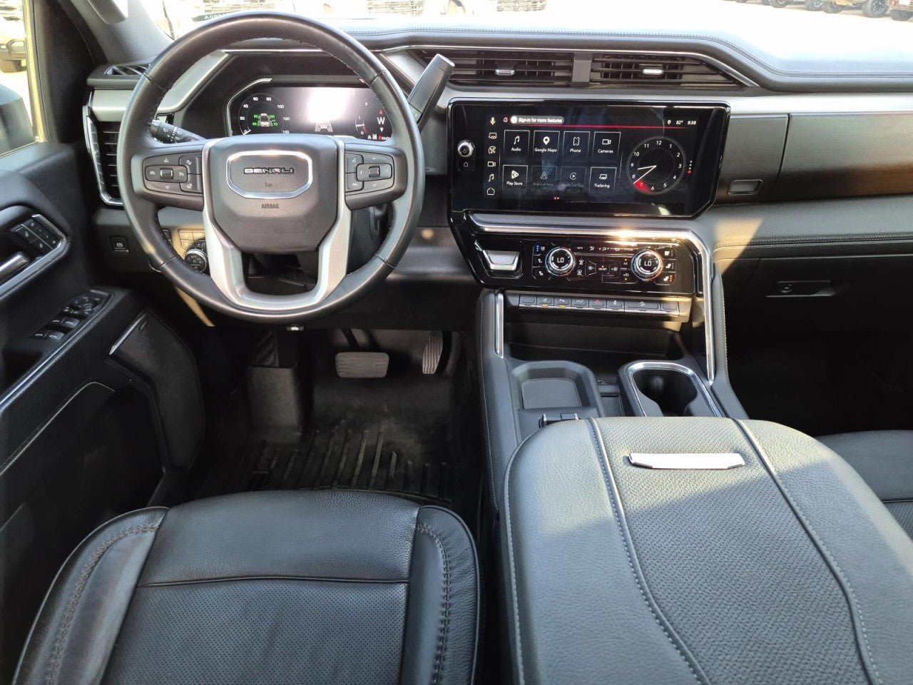 Certified 2025 GMC Sierra 2500 Denali AWD/4WD image 15