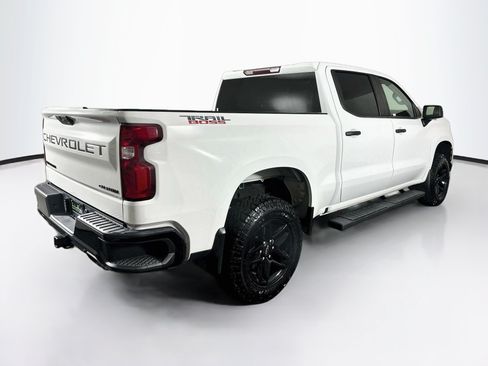 Used 2021 Chevrolet Silverado 1500 Custom Trail Boss w/ LPO, Dark Essentials Package AWD/4WD image 9