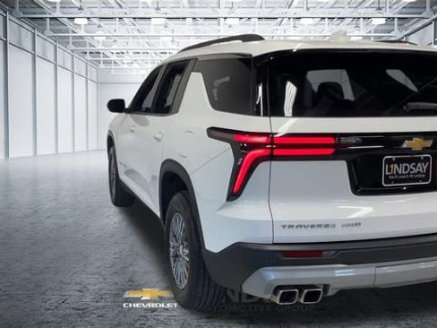 Certified 2025 Chevrolet Traverse LT AWD/4WD image 8