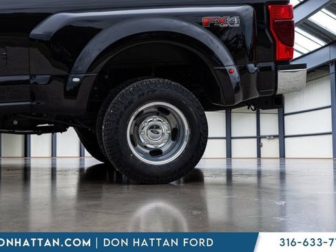 Used 2021 Ford F350 Lariat w/ Chrome Package AWD/4WD image 34