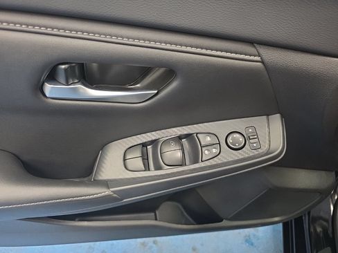 Used 2025 Nissan Sentra SV w/ All-Weather Package FWD image 19