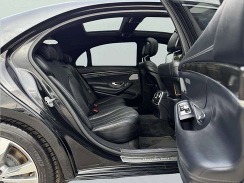 Used 2015 Mercedes-Benz S 550 4MATIC Sedan image 40