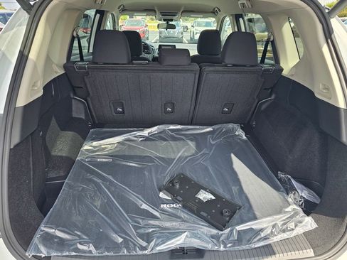 New 2026 Nissan Rogue SV image 10