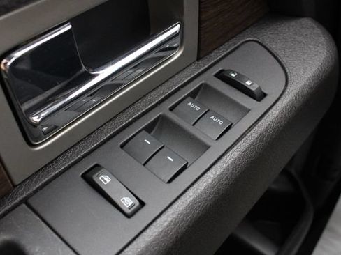 Used 2013 Ford F150 Lariat w/ Luxury Equipment Group AWD/4WD image 9