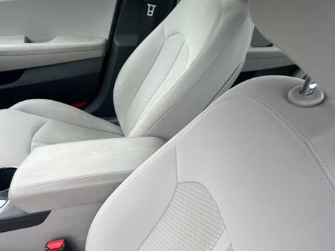 Used 2019 Hyundai Sonata SE FWD image 13