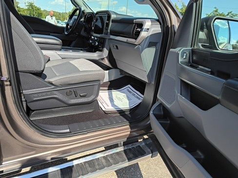 Used 2022 Ford F150 XLT w/ Equipment Group 302A High image 19