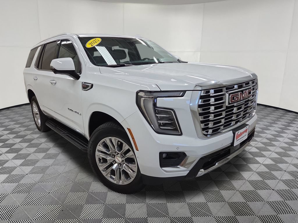 Used 2025 GMC Yukon Denali AWD/4WD image 3