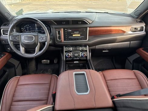 Used 2024 GMC Yukon Denali Ultimate image 11