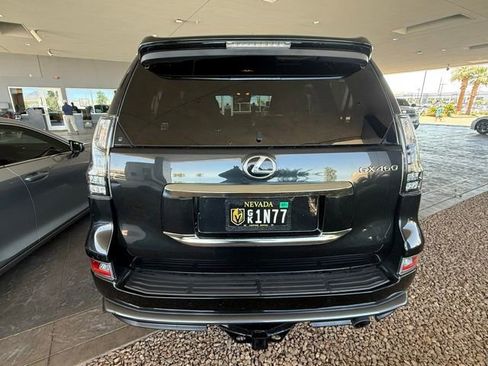 Used 2023 Lexus GX 460 Premium w/ Accessory Package AWD/4WD image 4