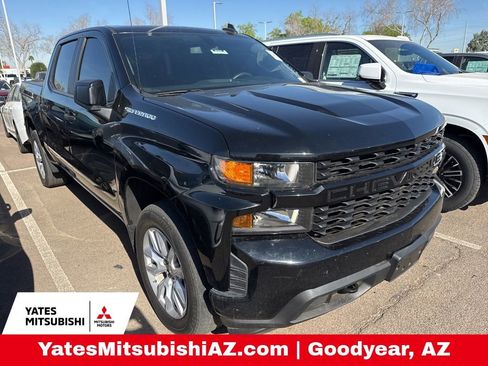 Used 2021 Chevrolet Silverado 1500 Custom image 2