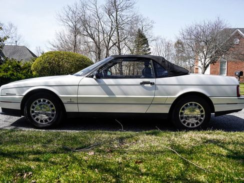 Used 1993 Cadillac Allante FWD image 19
