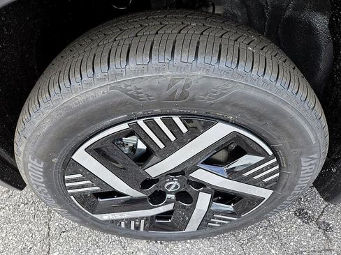 New 2026 Nissan Kicks SV image 12