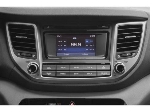 Used 2018 Hyundai Tucson Sport FWD image 13