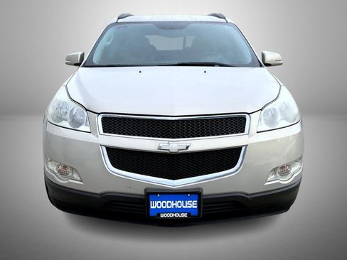 Used 2011 Chevrolet Traverse LT w/ Personal Connectivity Package image 2