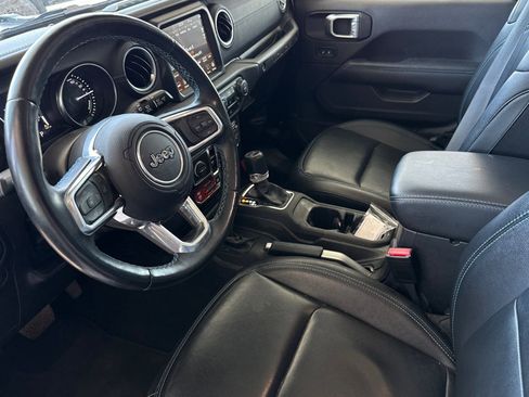 Used 2022 Jeep Wrangler Unlimited Rubicon 4xe w/ Cold Weather Group AWD/4WD image 11