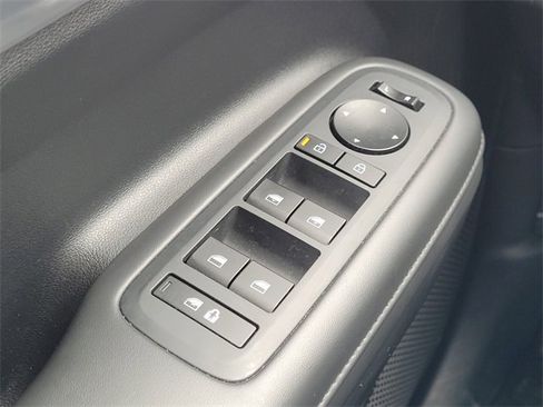 Used 2024 Hyundai Santa Fe SEL image 24