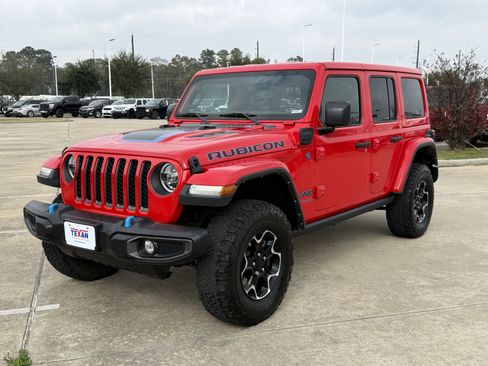 Used 2022 Jeep Wrangler Unlimited Rubicon 4xe w/ Cold Weather Group image 9