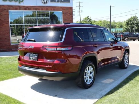 Used 2023 Jeep Grand Cherokee L Limited w/ Luxury Tech Group II AWD/4WD image 39