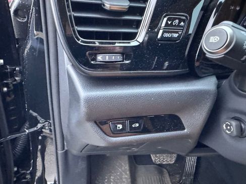 Used 2025 Lexus NX 450h+ AWD w/ Luxury Package image 18