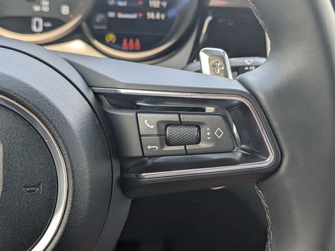 Certified 2026 Porsche Macan AWD/4WD image 27