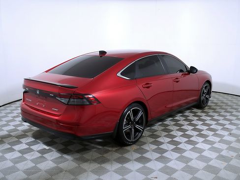 Used 2025 Honda Accord Sport image 8