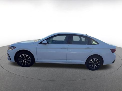 Used 2025 Volkswagen Jetta S image 9