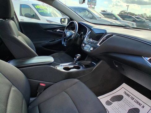 Used 2021 Chevrolet Malibu LT w/ Midnight Edition image 11