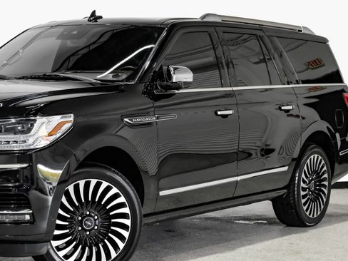 Used 2019 Lincoln Navigator L Black Label image 10