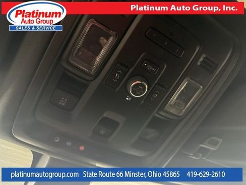 Used 2022 Chevrolet Tahoe LT w/ Luxury Package AWD/4WD image 23