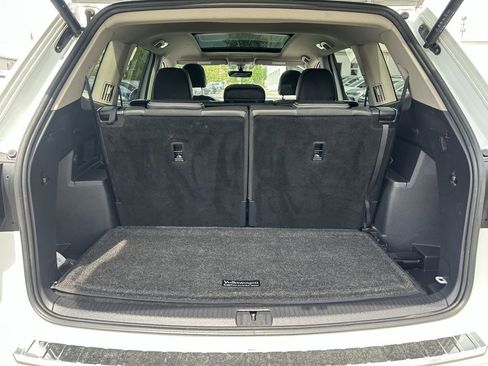 Used 2023 Volkswagen Atlas SE w/ Panoramic Sunroof Package FWD image 28
