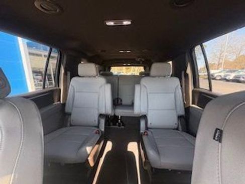 New 2026 Chevrolet Suburban LT w/ Comfort Package image 8